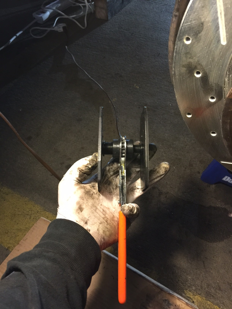 Illustration for article titled FZJ80 Land Cruiser Axle RebuildÂ